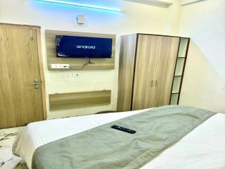 Hotel O Diamond Inn - Noida - 2