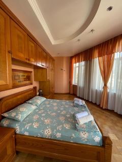 Fountain Square-heart of Baku, Old Town-3 - Bakoe - 1