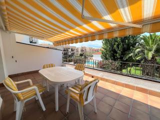Apartment for 6 people with private terrace - L'Estartit - 4