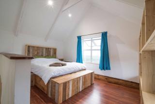 Farmstay at off-grid self sufficient Heartwood Homestead - East London - 5
