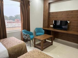 RmanshaInn A UNIT OF SHUBH VILASH HOTELS & RESORT - 8