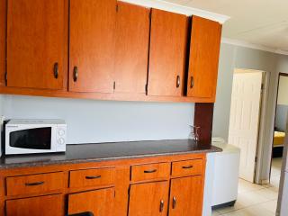 KINGs' PALACE GUESTHOUSE - Ermelo - 8