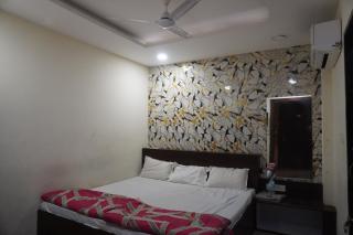 Shreenath Hotel - Indore - 2