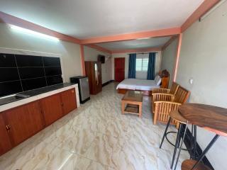 MG Swimming Pool - Phnom Penh - 0