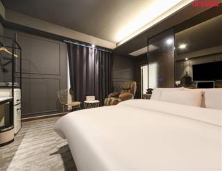 Hwaseong Wall Hotel - Hwaseong - 4