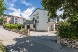 Apartments Bernardeta 2 - Baška - 1