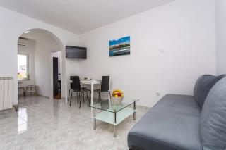 Apartments Bernardeta 2 - Baška - 3