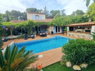 BELLE VILLA Piscine 120 m2, 8 pers, 3 belles chambres Près d'Aix-en-Provence - Ventabren - 6