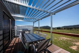 Frantoio Cottage - Serene Horizons, Stylish Comforts - McDonalds Creek - 4