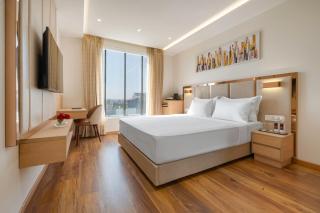 Clarks Inn Indore - Indore - 9