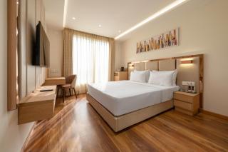Clarks Inn Indore - Indore - 4