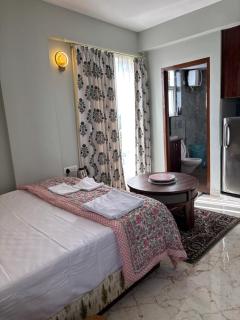 Rawat stays- feel homely - 1