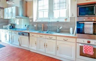 Beautiful Home In Gonneville-Le-Theil - Gonneville - 7