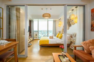 1BR Condo with balcony at Azure Urban Resort Residences - Manila - 6