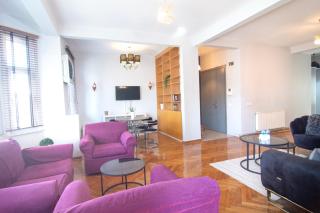 Central Osman Bey 2bedr Apart With Balcony - 9