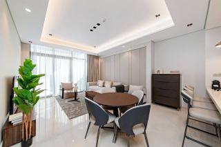 1BR with Balcony & Pool, Nobles Tower Business Bay - 3