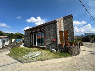 Jeju Gimnyeongri One - 2