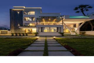 The Serene Shores - Luxury Private Villa - 1