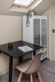 Radiant Studio Nook with Full Kitchen - Londra - 6