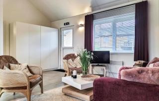 Stunning Home In Somme-Leuze With Wifi - 8