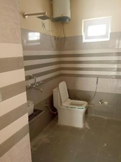 White Lotus Home Stay - Kaza - 3