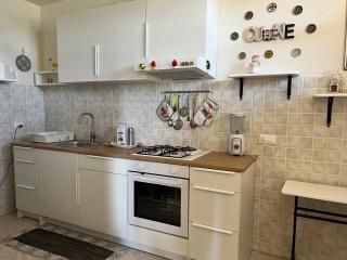 Casa sul mare Lalu a 20 kl da Palermo e 30 da Cefalu tre camere 9 posti - 7