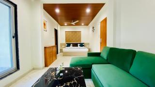 Stay 10 Parallel Apartment Hotel - Indore - 3