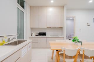 Town Beach Plus 1 - 3