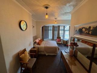 The Golden Sands - 4