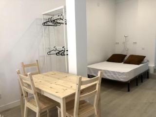 Apto con encanto en calle Ansar - Madrid - 1