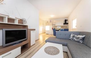 Stunning Apartment In Gornji Karin - Gornji Karin - 9