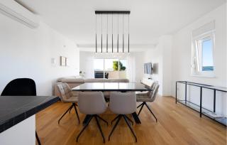 Lovely Apartment In Brodarica - Brodarica - 6