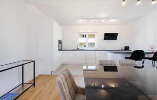 2 Bedroom Stunning Apartment In Brodarica - 4