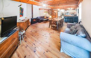 2 Bedroom Awesome Home In Les Cabannes - 7