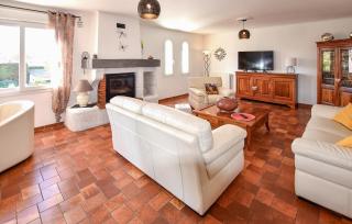 Lovely Home In Malemort-Du-Comtat - Malemort-du-Comtat - 7