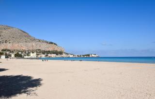 Awesome Apartment In Palermo With Wifi - Palermo - 3
