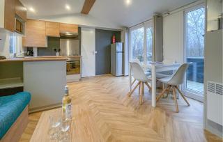 Amazing Stacaravan In Lauwersoog - 2