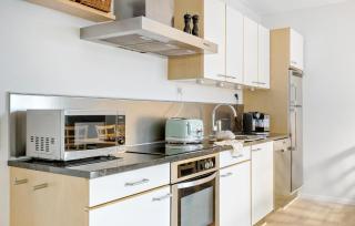 2 Bedroom Amazing Apartment In Gudhjem - Gudhjem - 4