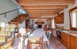 Awesome Home In Miane With Wifi - Miane - 4
