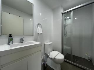 KozyGuru Homebush West 3Bed 2Bath Apt and Parking - 5