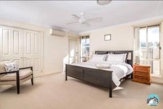 Aircabin - Tuggerawong - Lake Front - 9 Beds House - Karraganbah - 8