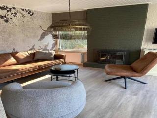 Cosy family bungalow on quiet resort - Sint Maartensbrug - 2