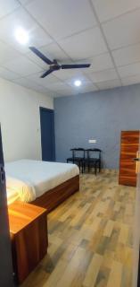 Hotel C lite - New Delhi - 0