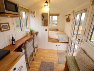Shepherds Hut - Ash - Lincoln - 6