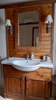 Village Knights Accommodation - 1