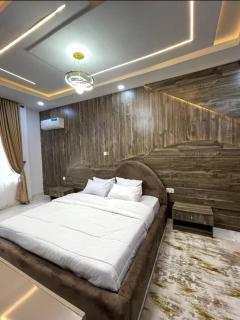 De-Luxe Haven Apartment - Lekki - 4