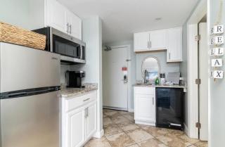 Completely Renovated Oceanfront Studio! Sand Dunes 2542 - Myrtle Beach - 6