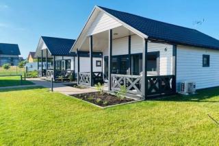 Family holiday homes, pool, close to the beach - Jarosławiec - 0