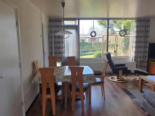 Comfortably furnished home 6-person - Sint Maartenszee - 8