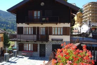 Delizioso appartamento quadrilocale con terrazzo e balcone, piano terra - Brusson - 5